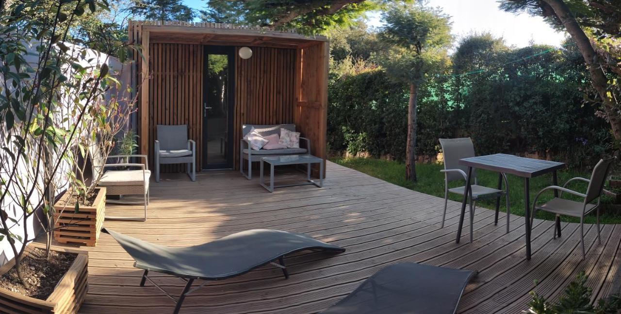 Joli Studio Climatise Avec Jacuzzi Prive Et Entree Independante Fréjus エクステリア 写真